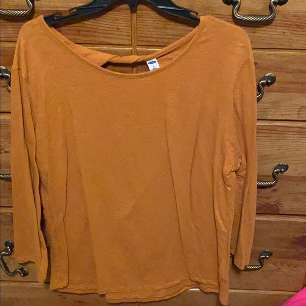 Mid sleeve shirt
